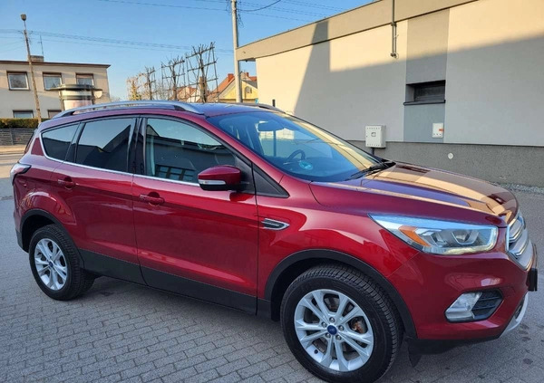 Ford Kuga cena 49900 przebieg: 238000, rok produkcji 2016 z Nieszawa małe 352